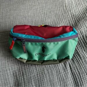 LIKE NEW Cotopaxi Bataan 3L Fanny Pack